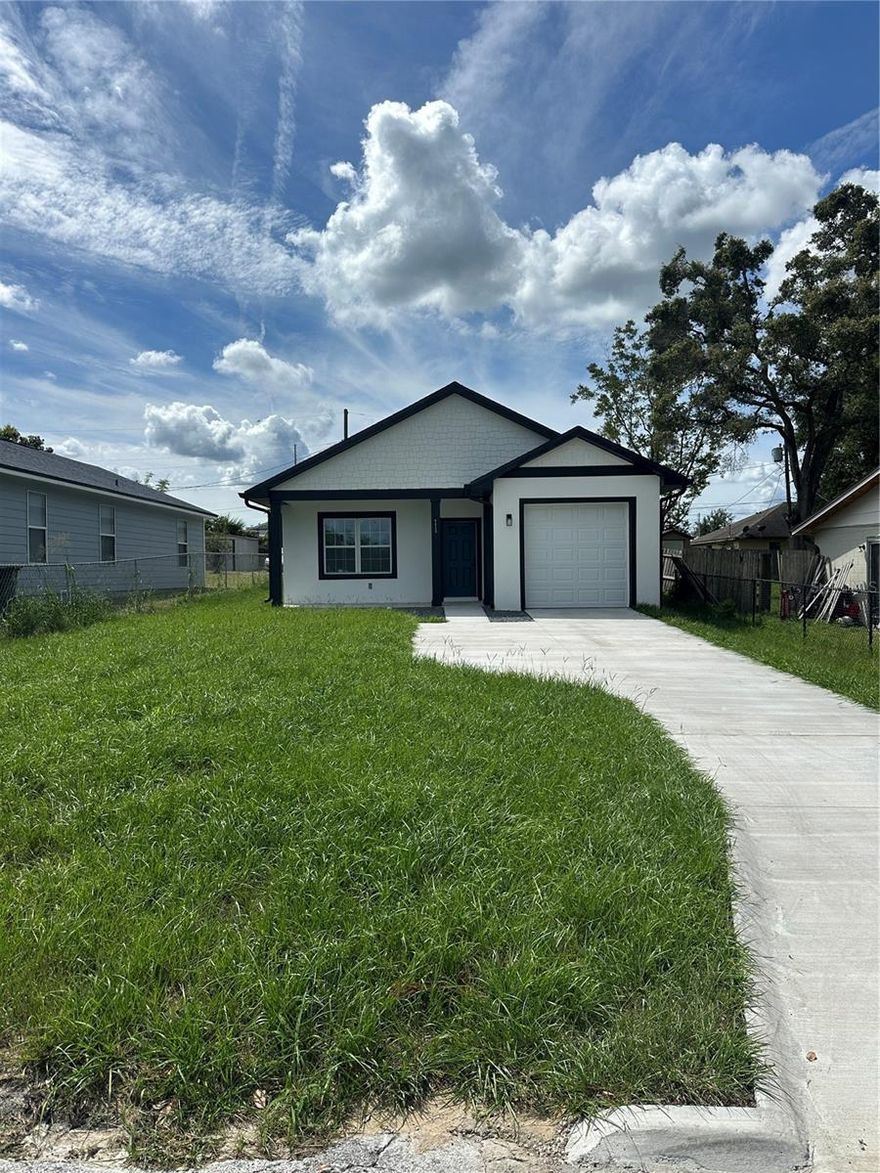 Welcome to this brand-new 3-bedroom, 3-bathroom with a (private in-law suite), just minutes from Downtown Clermont!
This modern and elegant residence features high ceilings, no carpet, and beautiful contemporary finishes throughout.

Enjoy an open-concept layout with plenty of natural light, a modern kitchen, and a comfortable living area perfect for relaxing or entertaining.

The property also includes a private in-law suite with its own independent entrance — ideal for guests, family members, or anyone needing extra privacy.

Best of all, there’s no HOA, so you can enjoy more freedom and flexibility. The backyard provides great space for outdoor activities or quiet evenings.