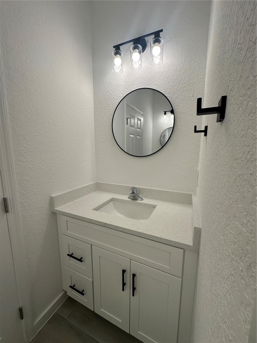 CLERMONT LINCOLN PARK - Residential Lease