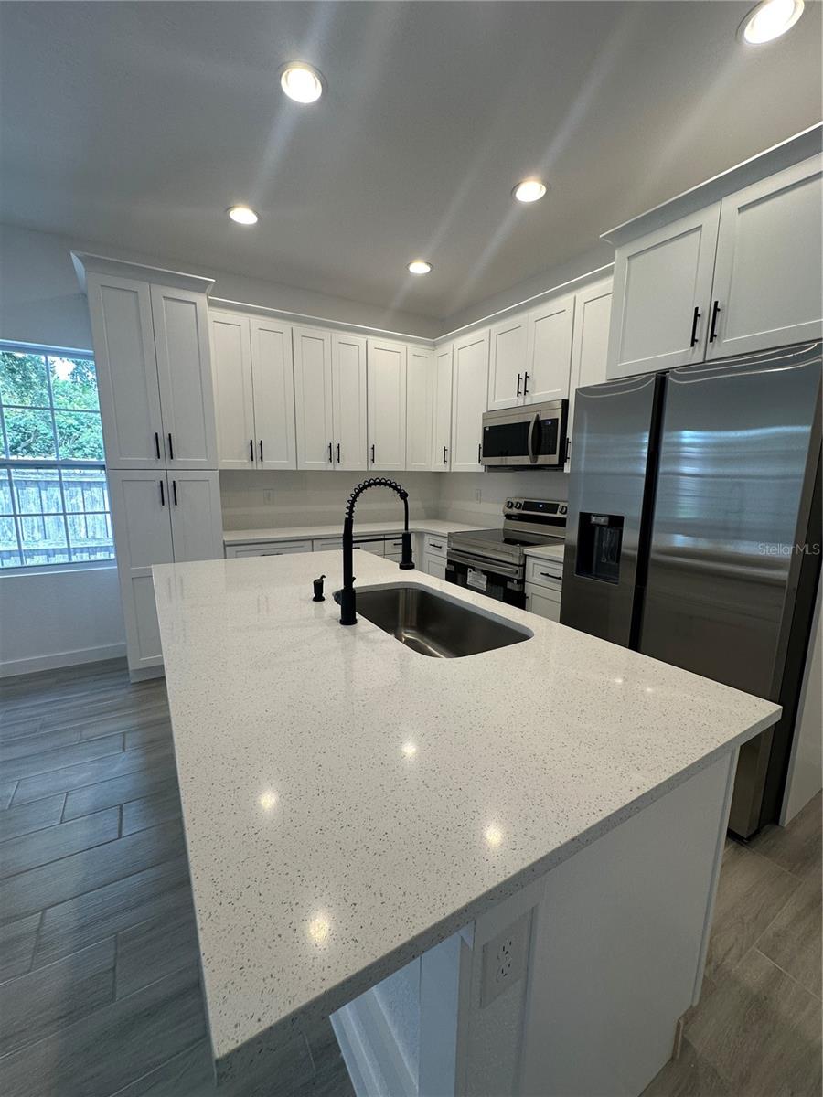 CLERMONT LINCOLN PARK - Residential Lease