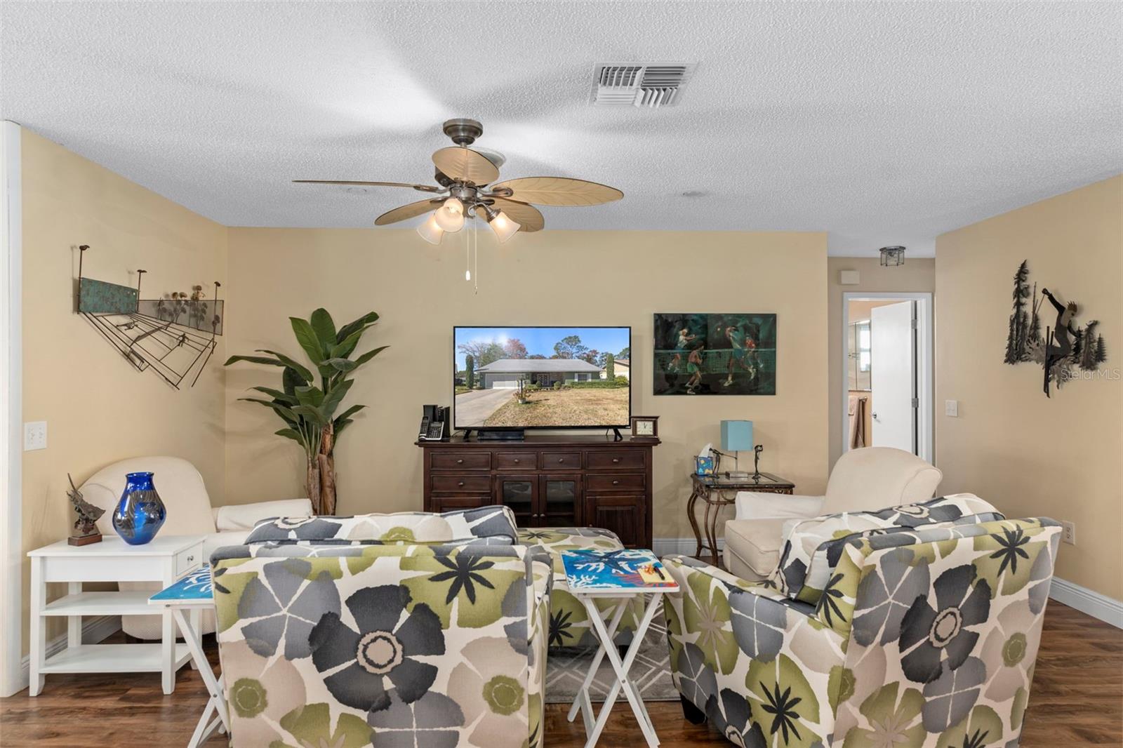 TIMBER PINES TR23 UNIT 2 LOT 32 - Residential