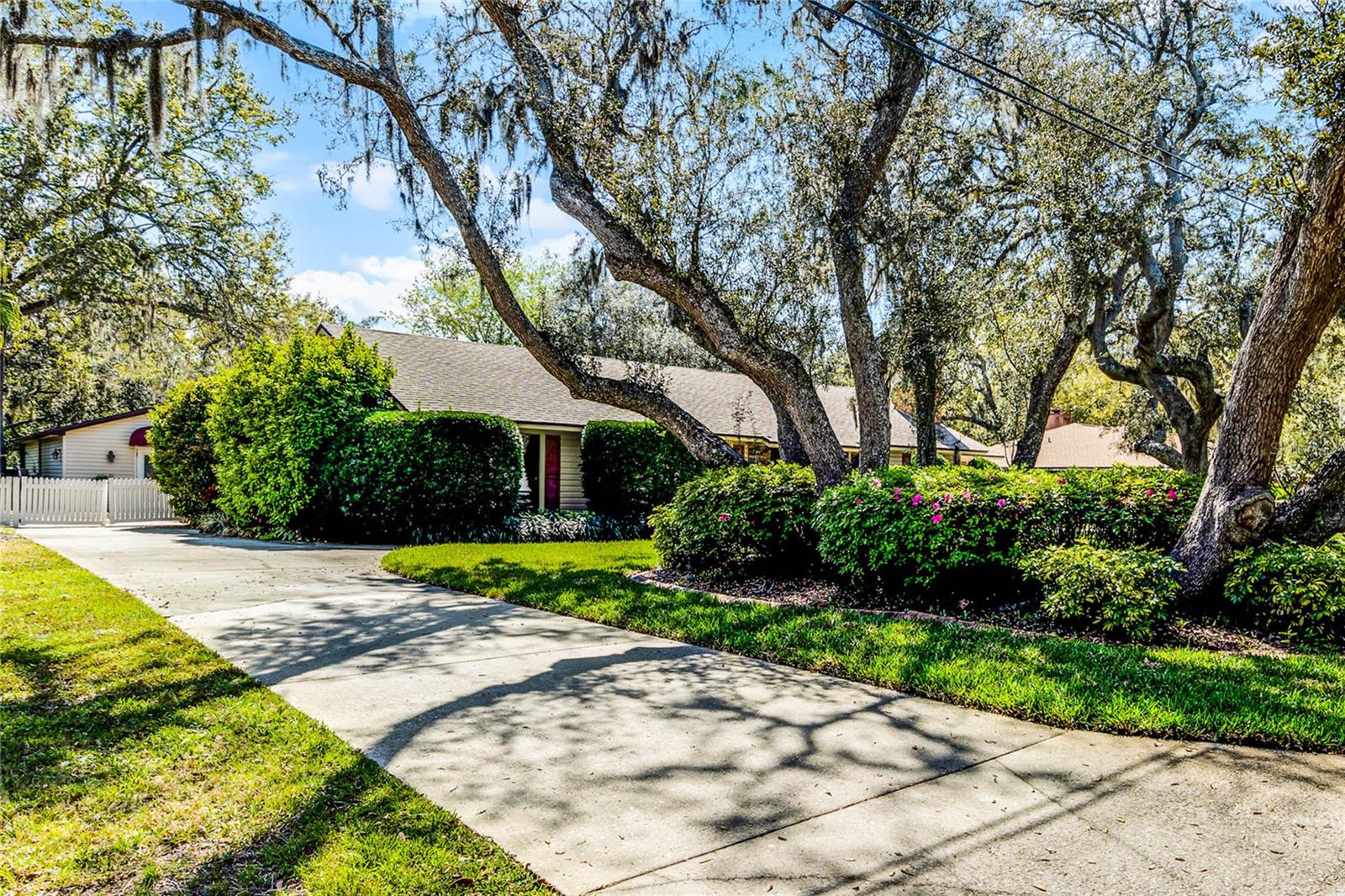 3614 TWISTED OAK COURT