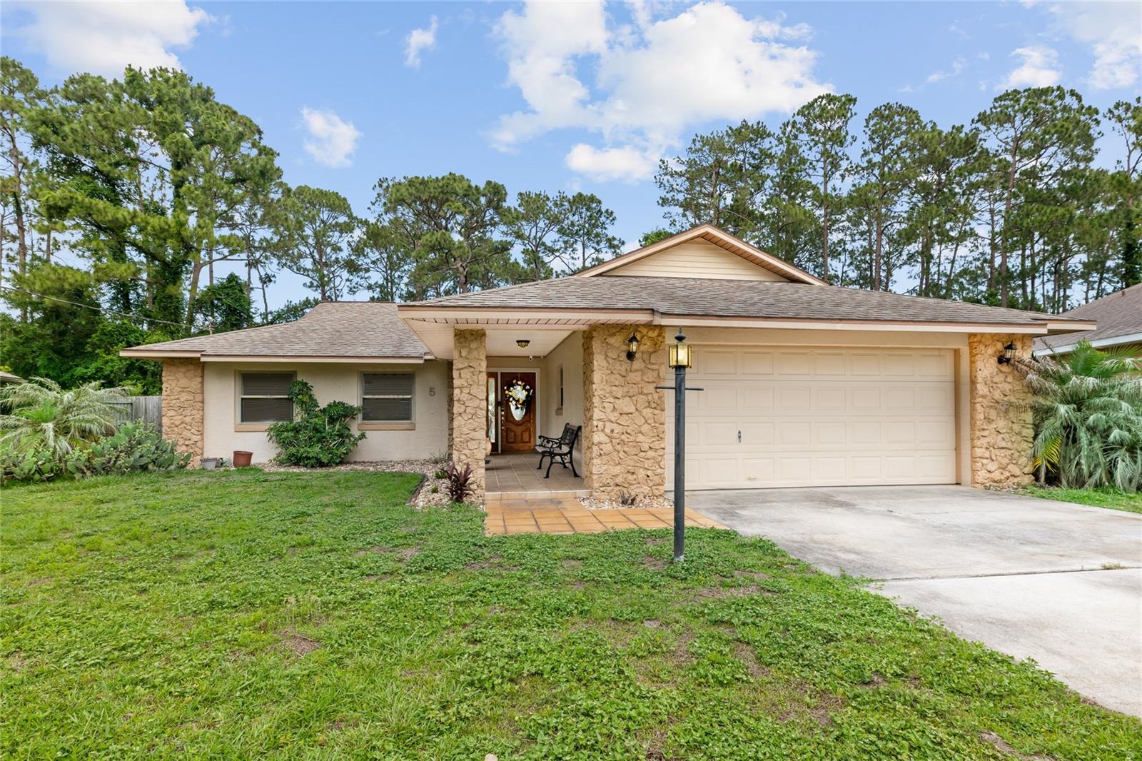 PINE LAKES - Residential
