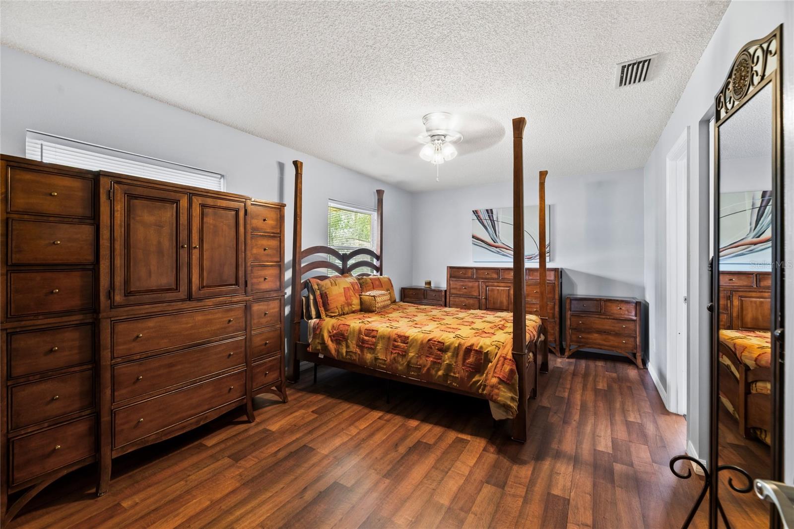 PINE LAKES - Residential