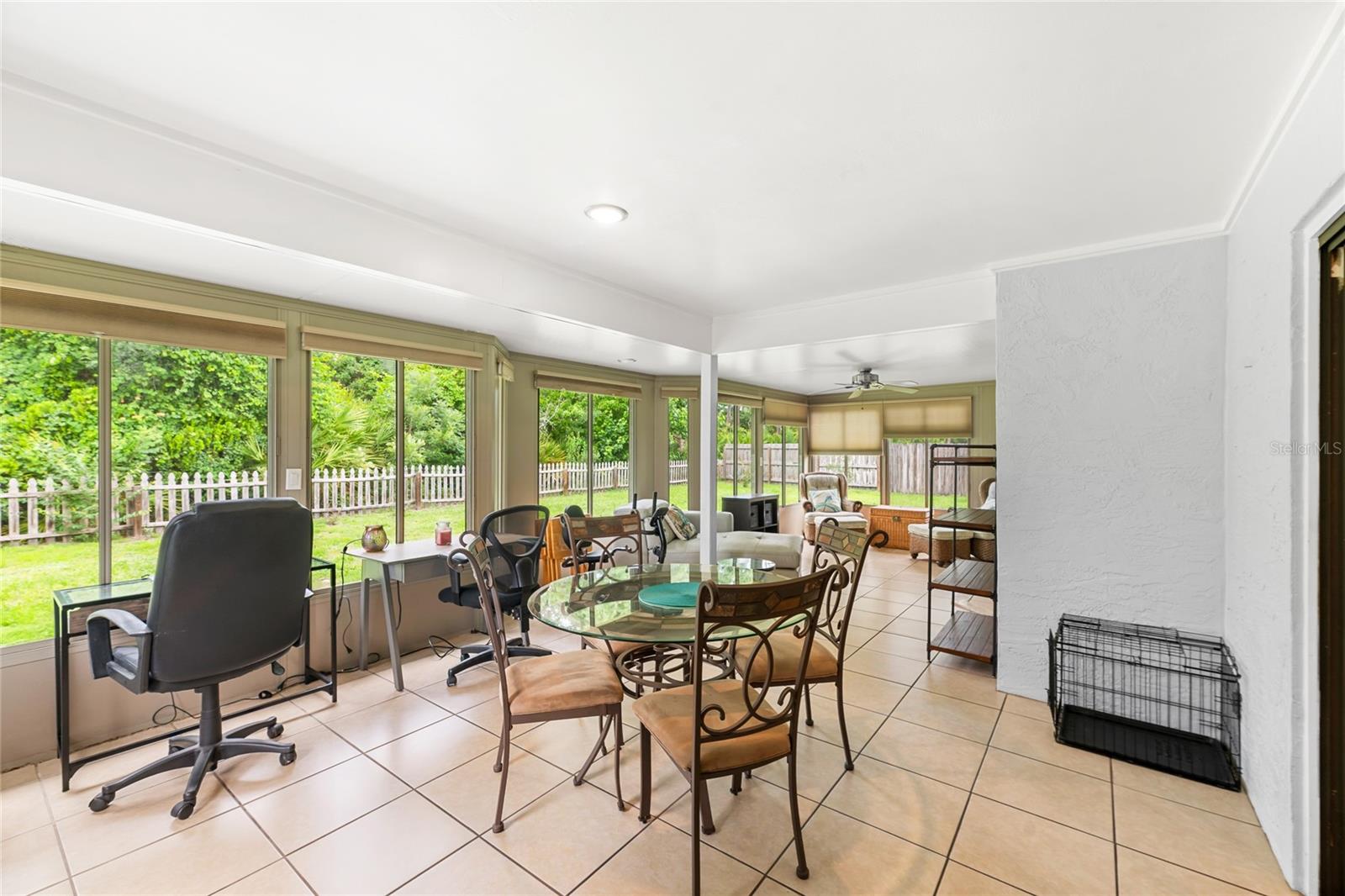 PINE LAKES - Residential