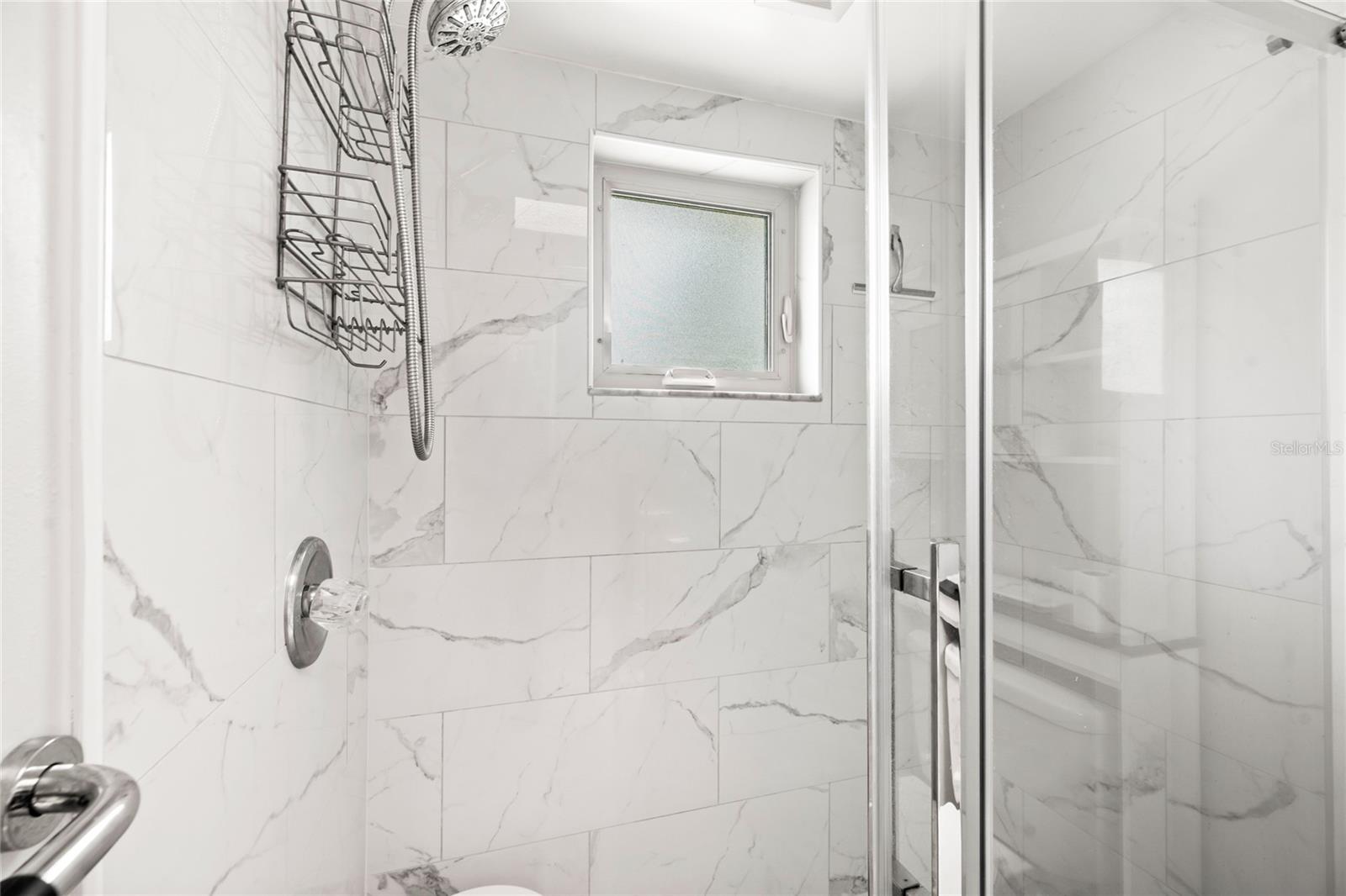 PINE LAKES - Residential