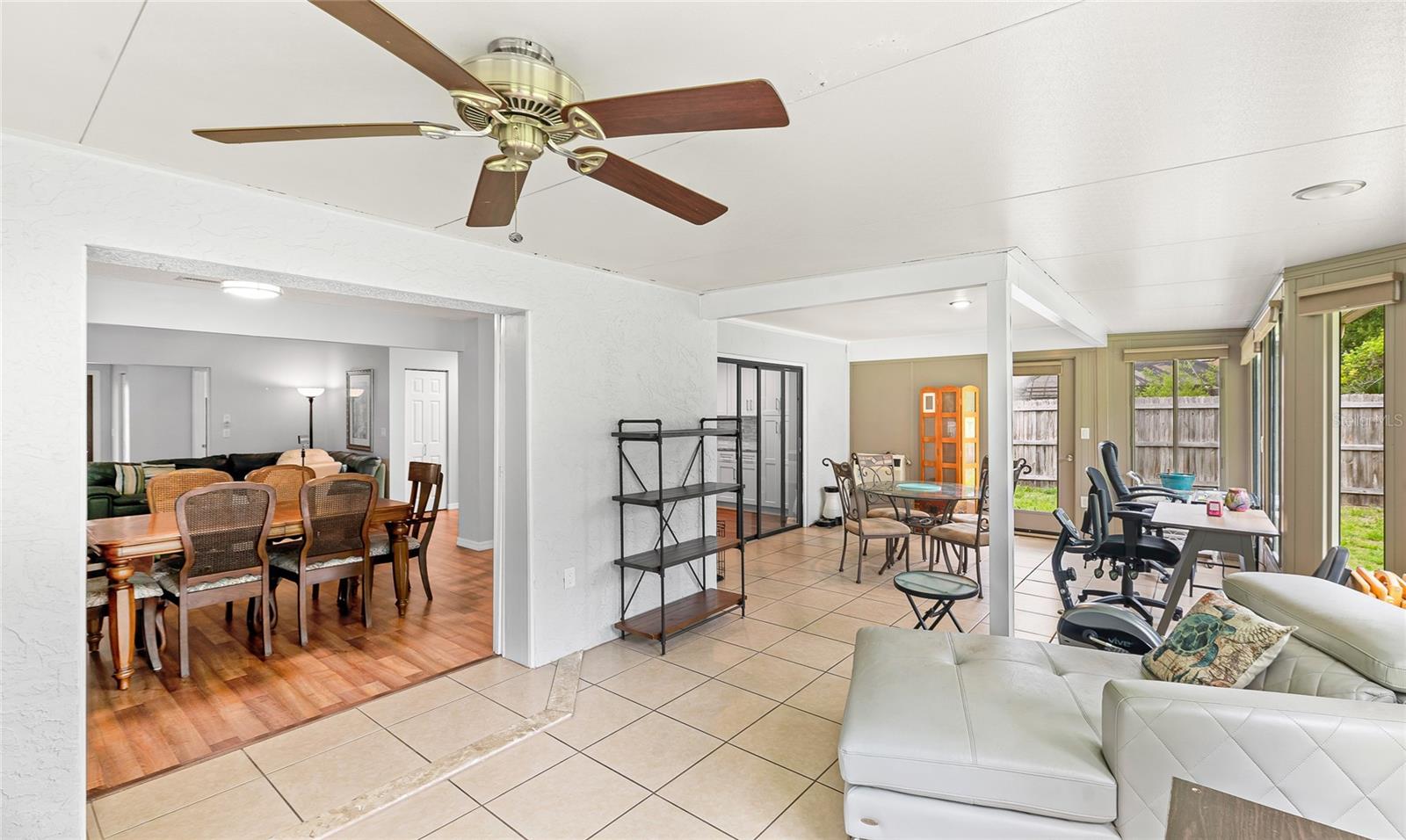 PINE LAKES - Residential