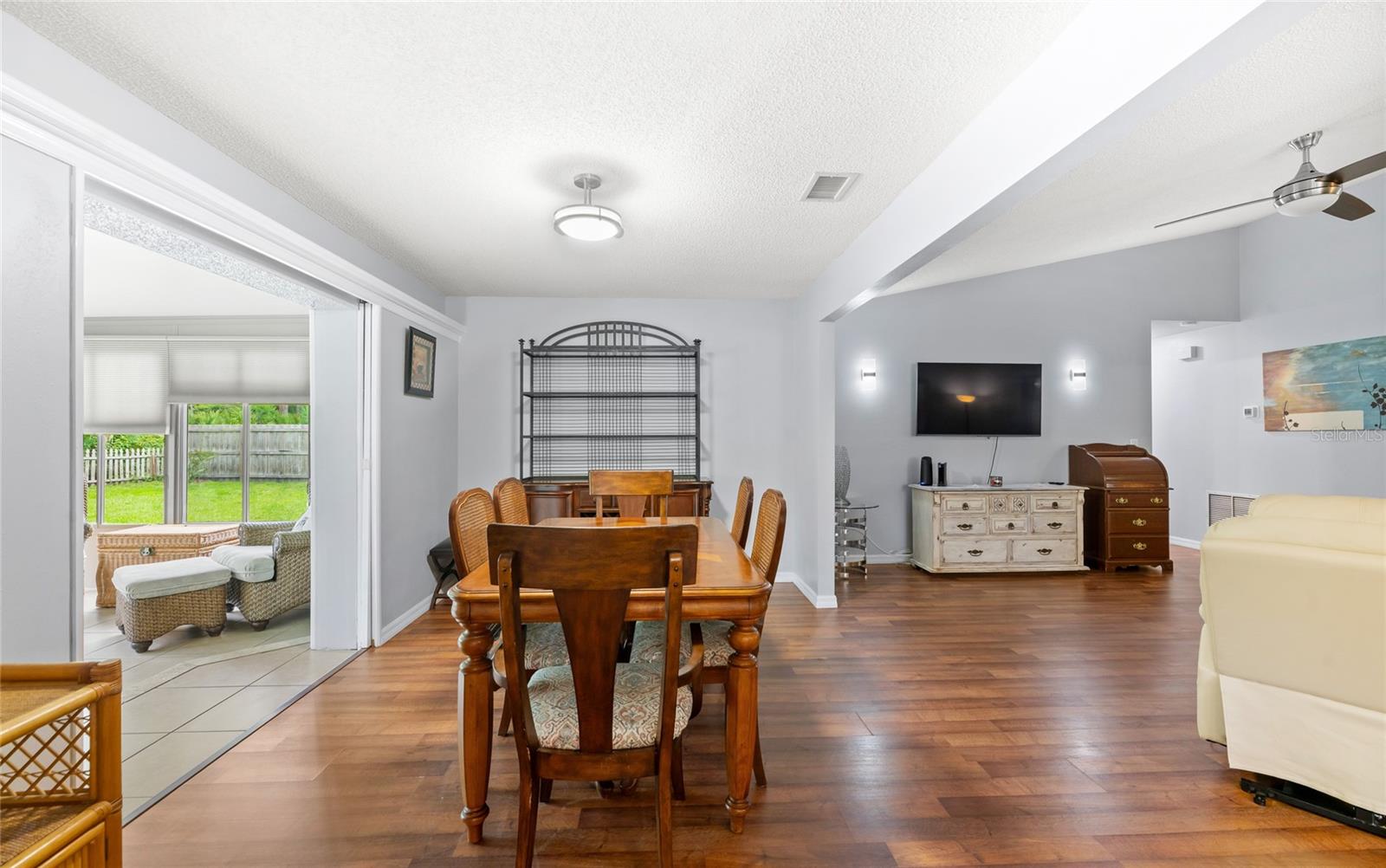 PINE LAKES - Residential