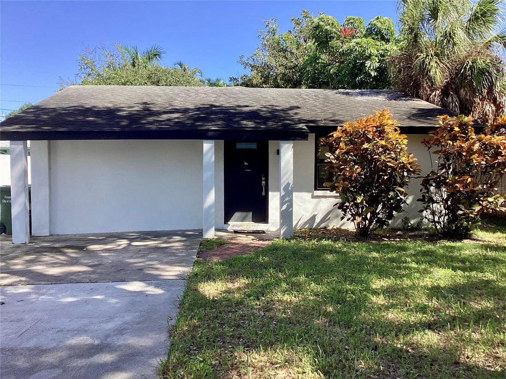 Photo of 3524 Chapel Drive, Sarasota, FL 34234 (MLS # A4710291)