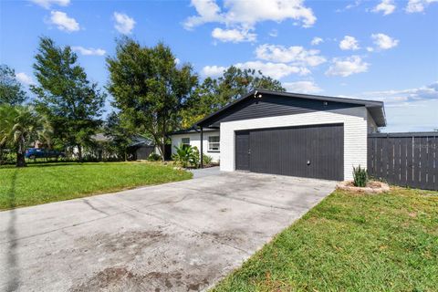 A home in SEFFNER