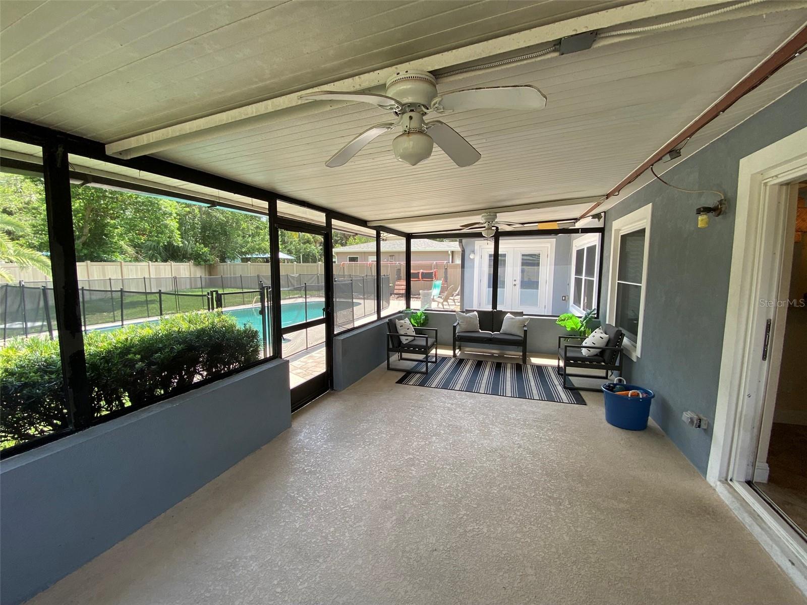 7 HITCHING POST LANE