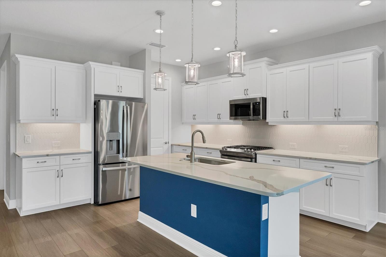 GRAND PARK PH 2 REP - Residential Lease