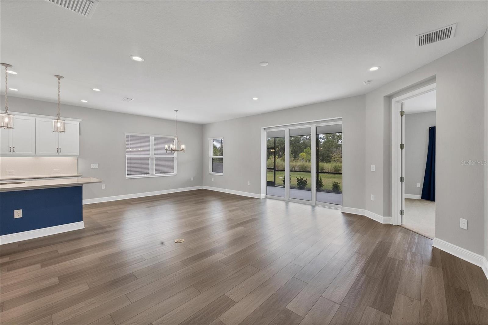 GRAND PARK PH 2 REP - Residential Lease