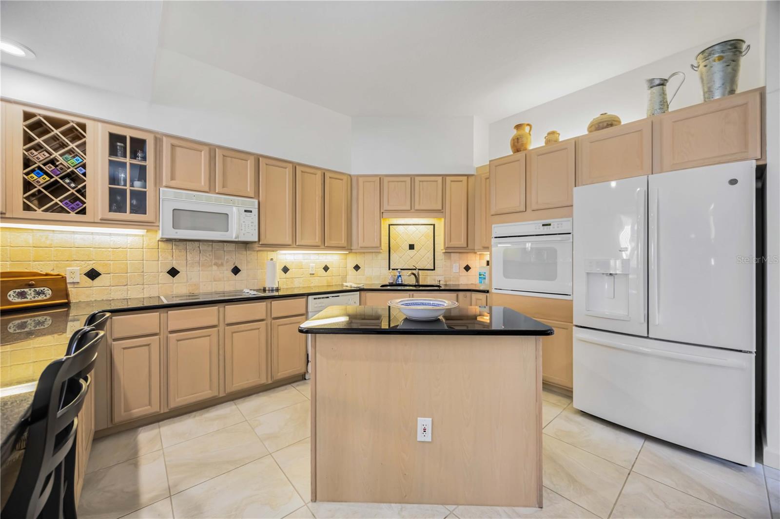 1240 DOLPHIN BAY WAY 304