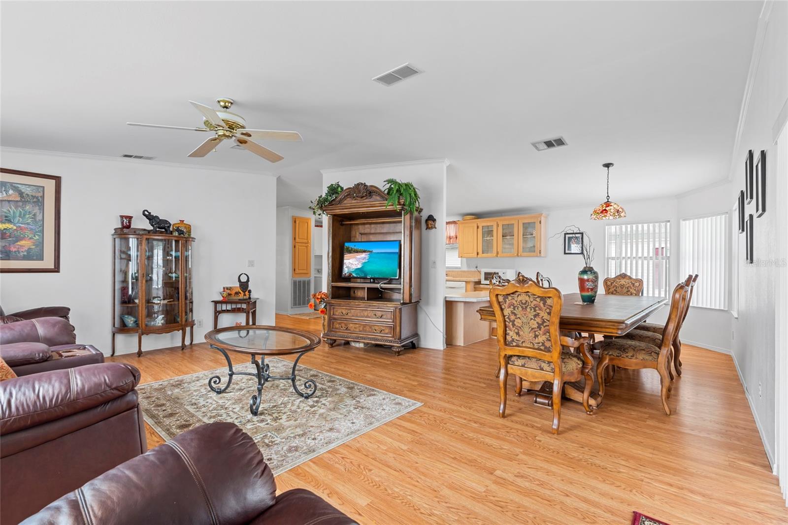 3352 LAUREL OAK WAY