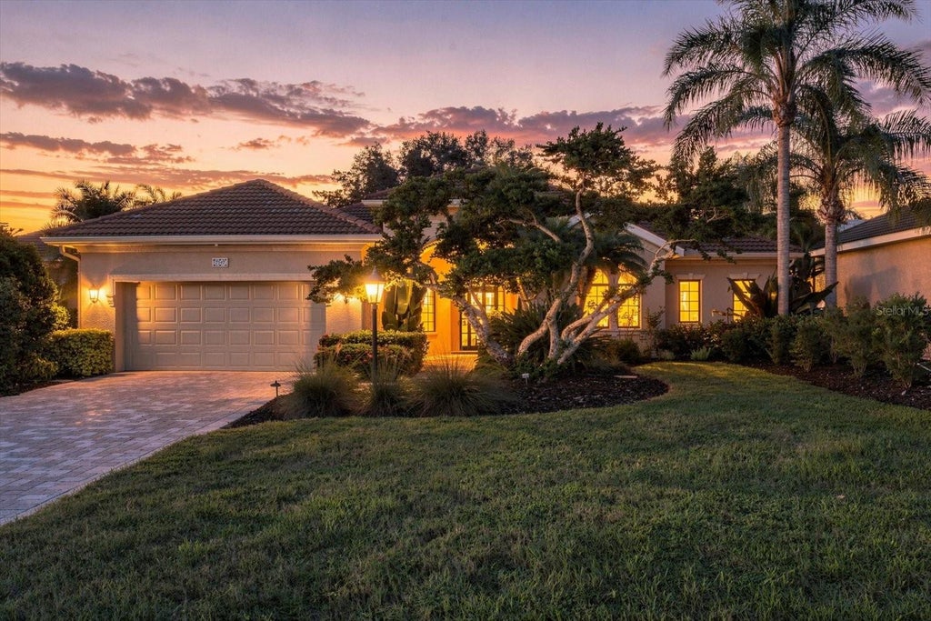 Photo of 7047 Vilamoura Place, Lakewood Ranch, FL 34202 (MLS # A4706218)