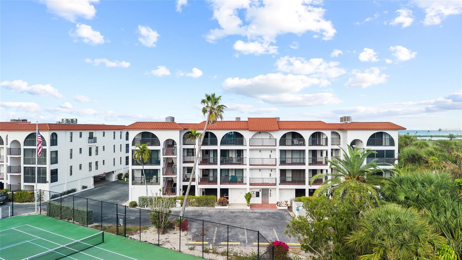 SILVER KING CONDO PH 1 - Residential