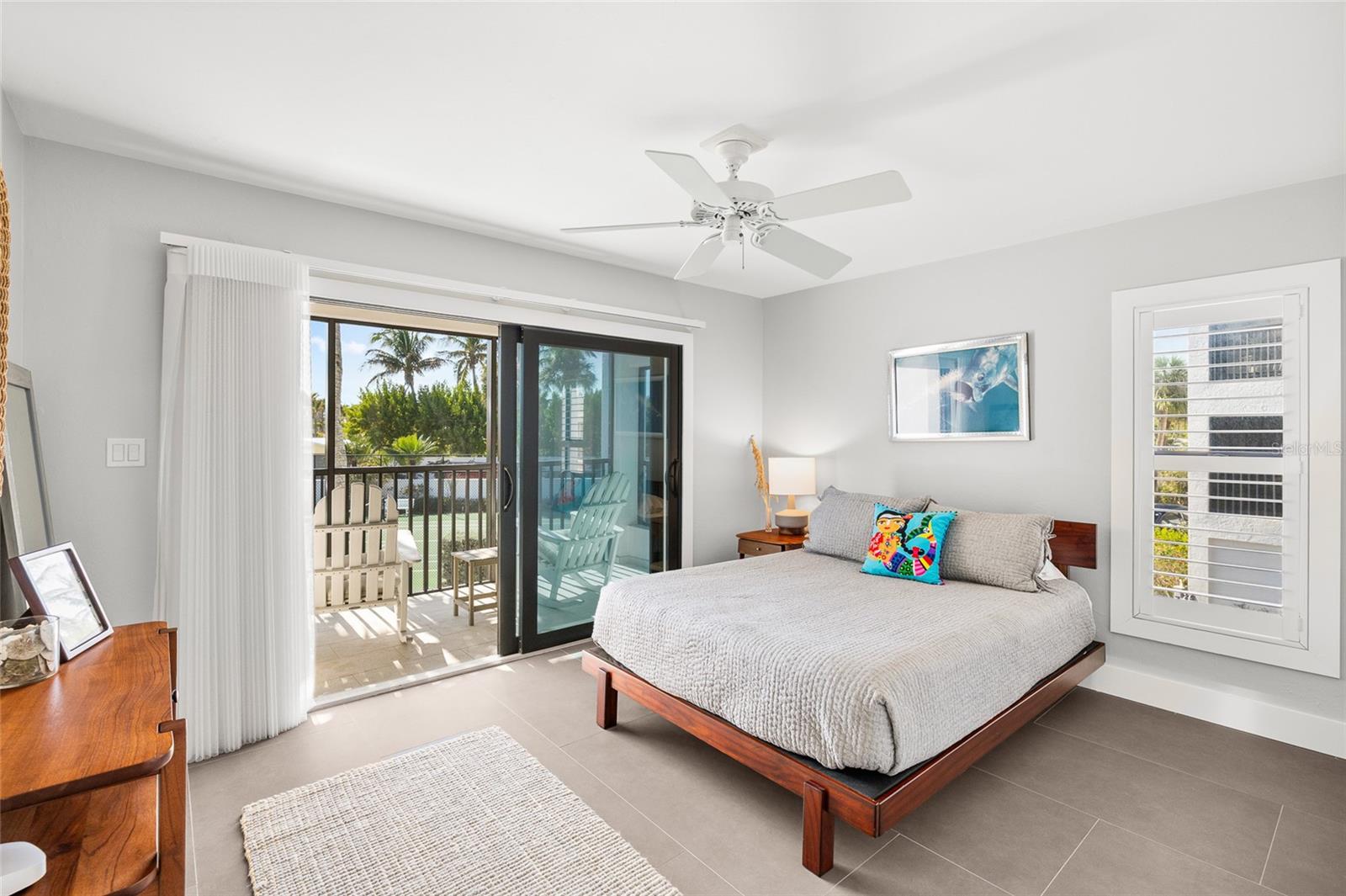 SILVER KING CONDO PH 1 - Residential