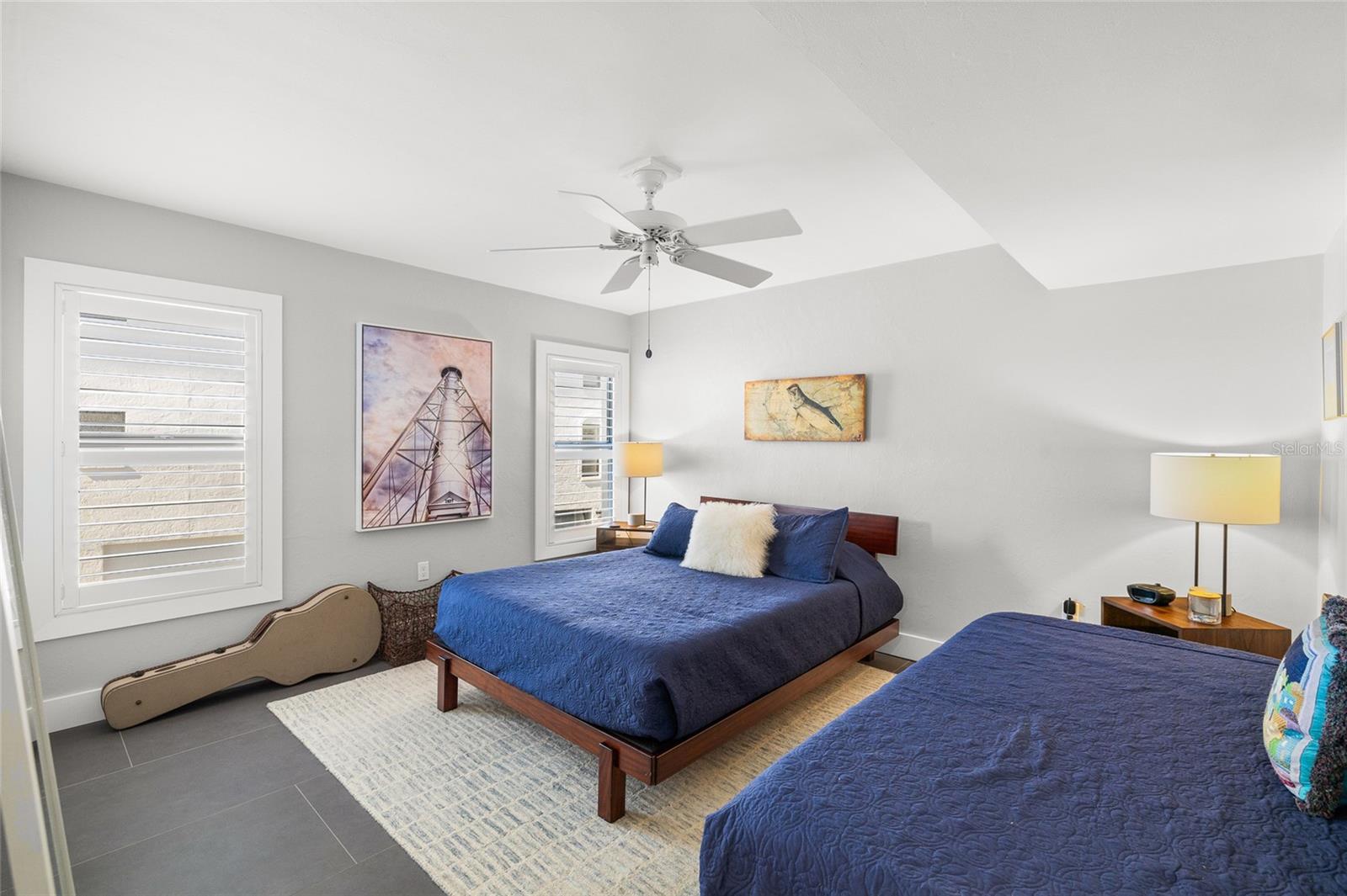 SILVER KING CONDO PH 1 - Residential