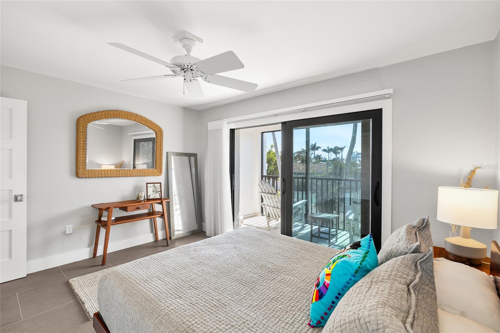 SILVER KING CONDO PH 1 - Residential