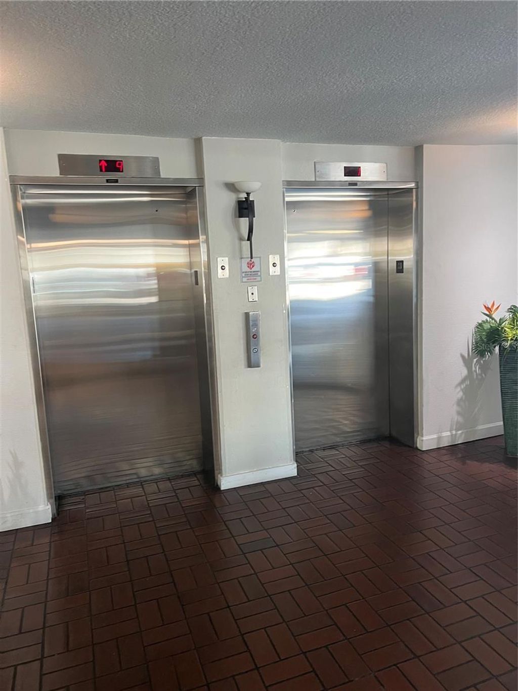 Photo of 3211 W Swann Avenue #506, Tampa, FL 33609 (MLS # TB8434529)