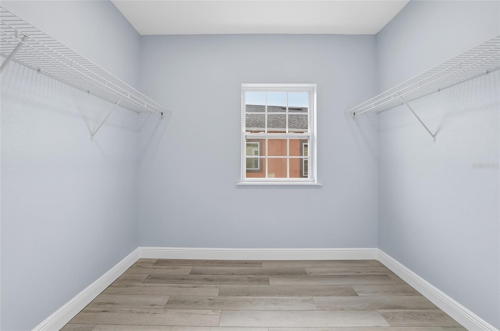 POINTE ALEXIS SOUTH - Residential