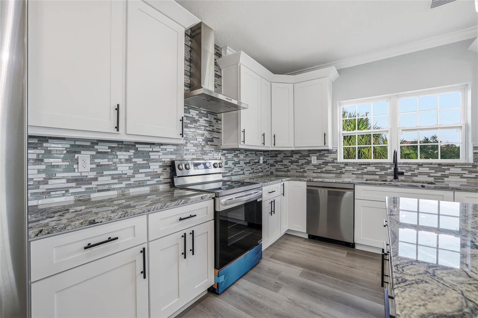 POINTE ALEXIS SOUTH - Residential