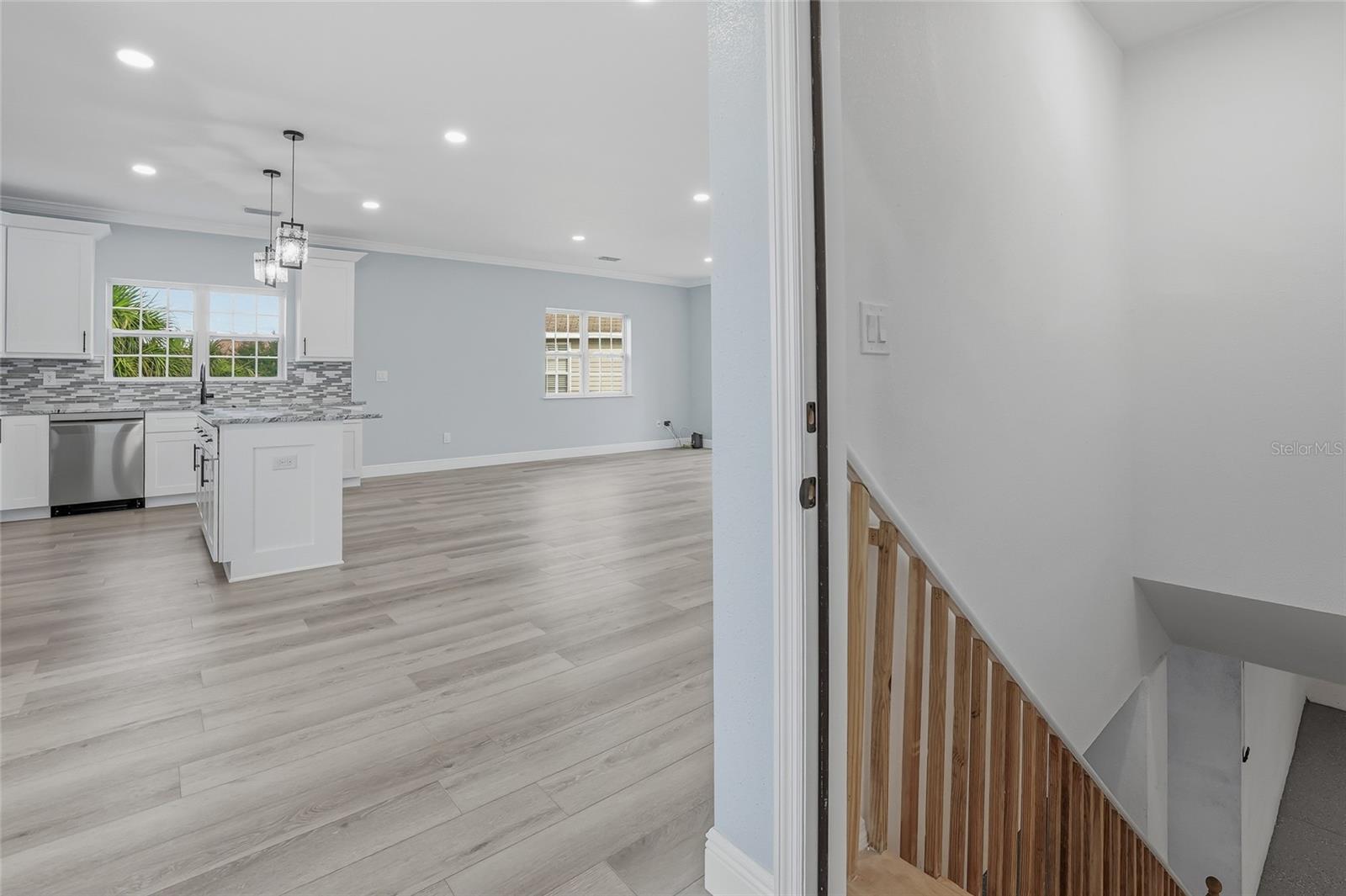 POINTE ALEXIS SOUTH - Residential