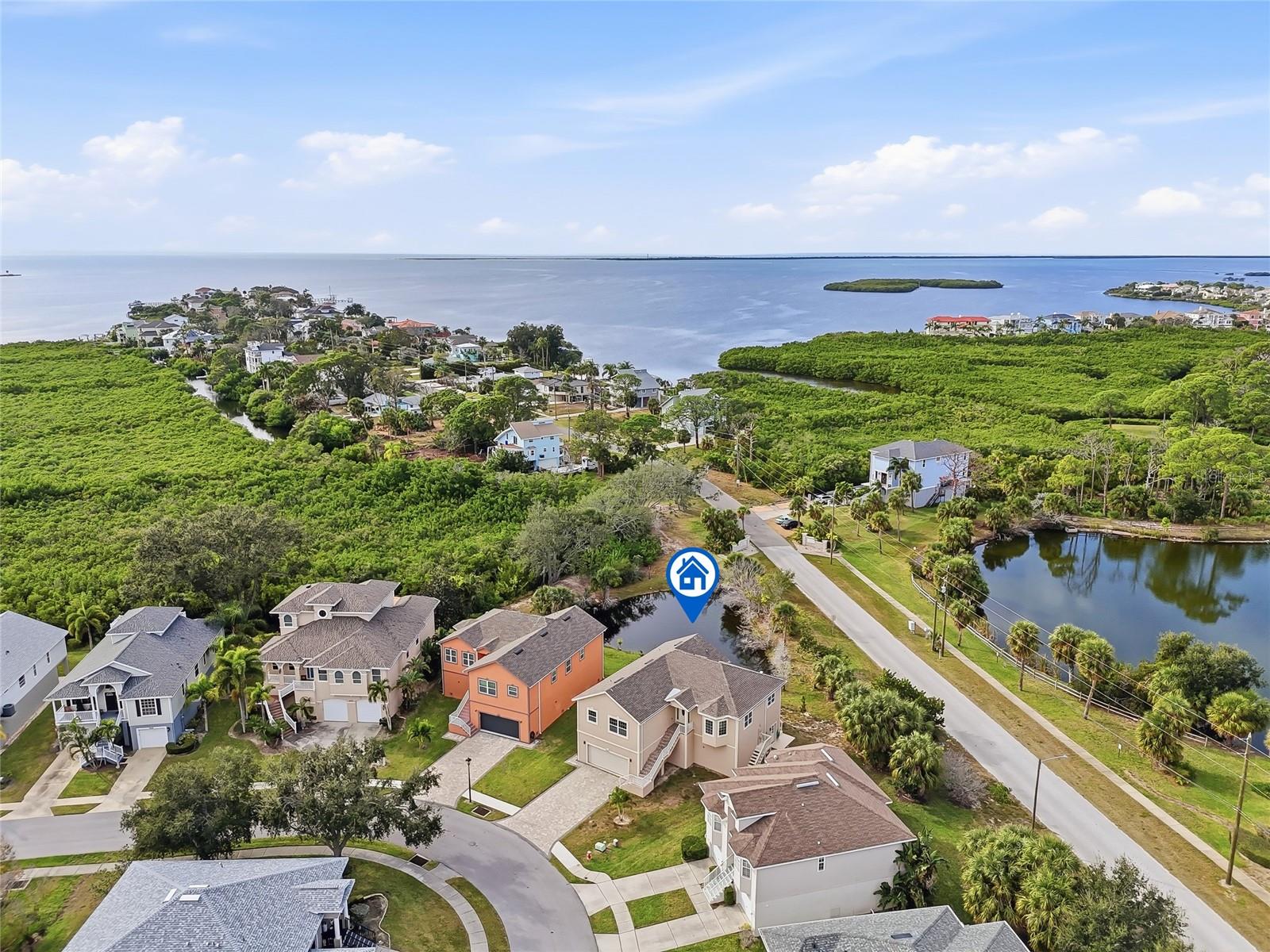 POINTE ALEXIS SOUTH - Residential