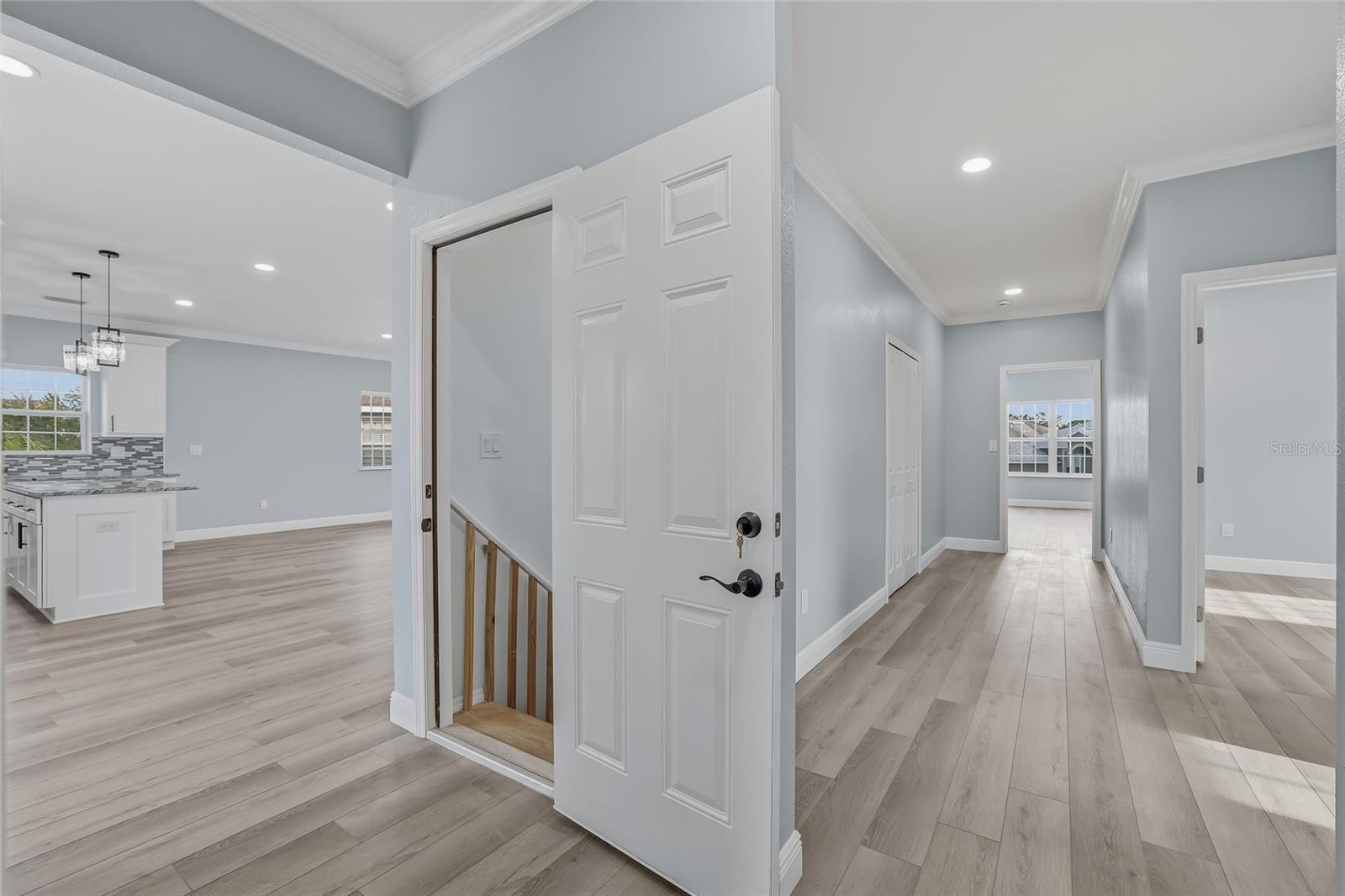 POINTE ALEXIS SOUTH - Residential