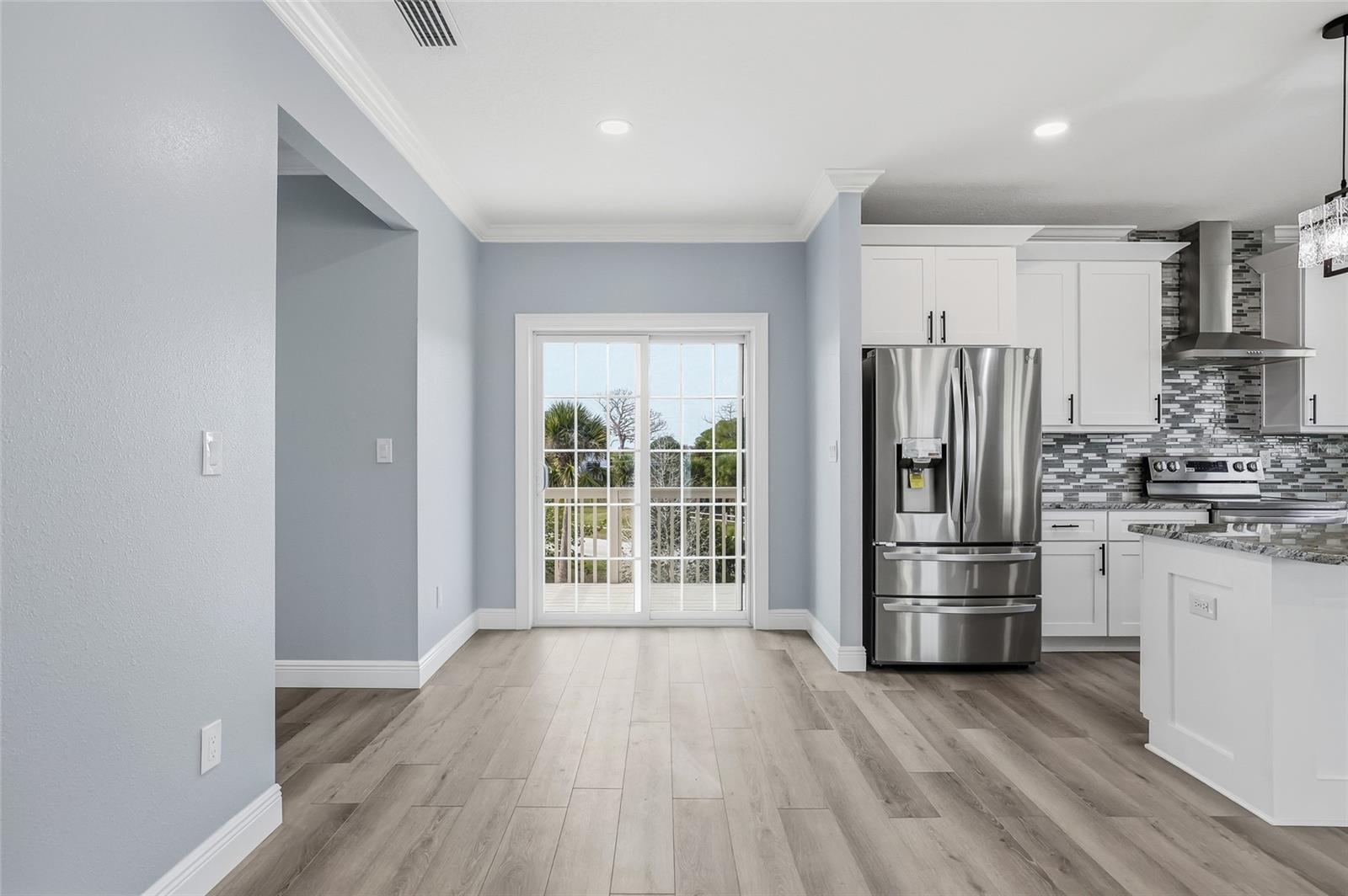 POINTE ALEXIS SOUTH - Residential