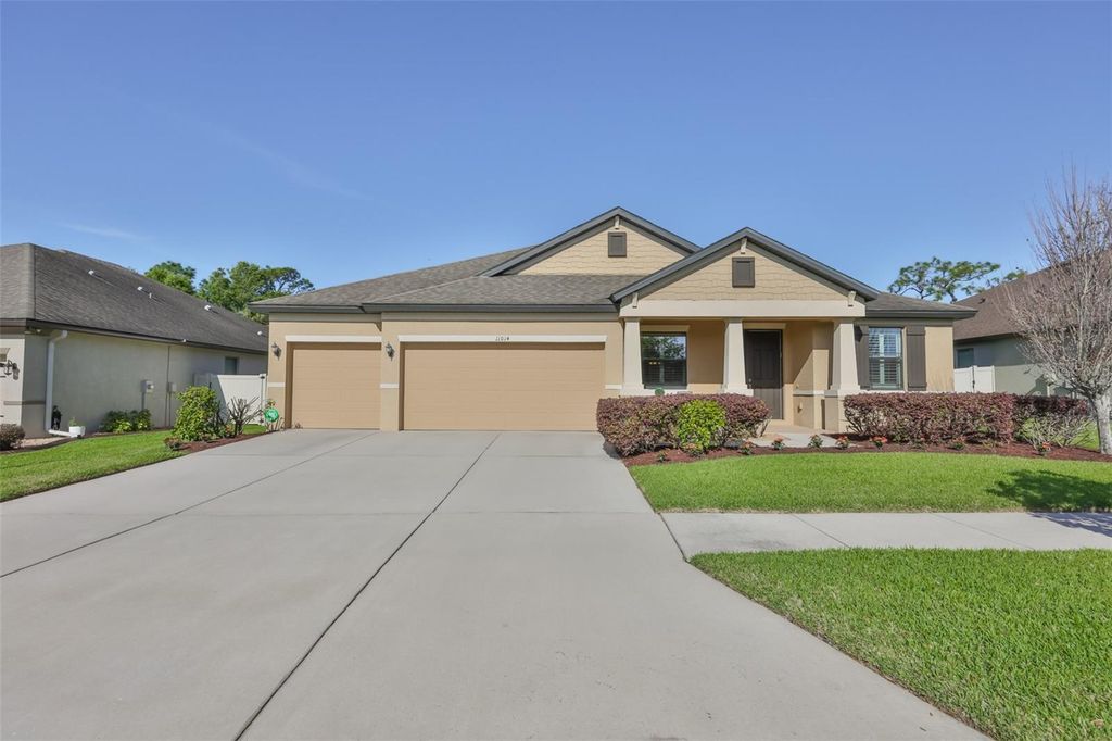 Photo of 11014 Brahman Ranch Circle, Riverview, FL 33578 (MLS # TB8498566)