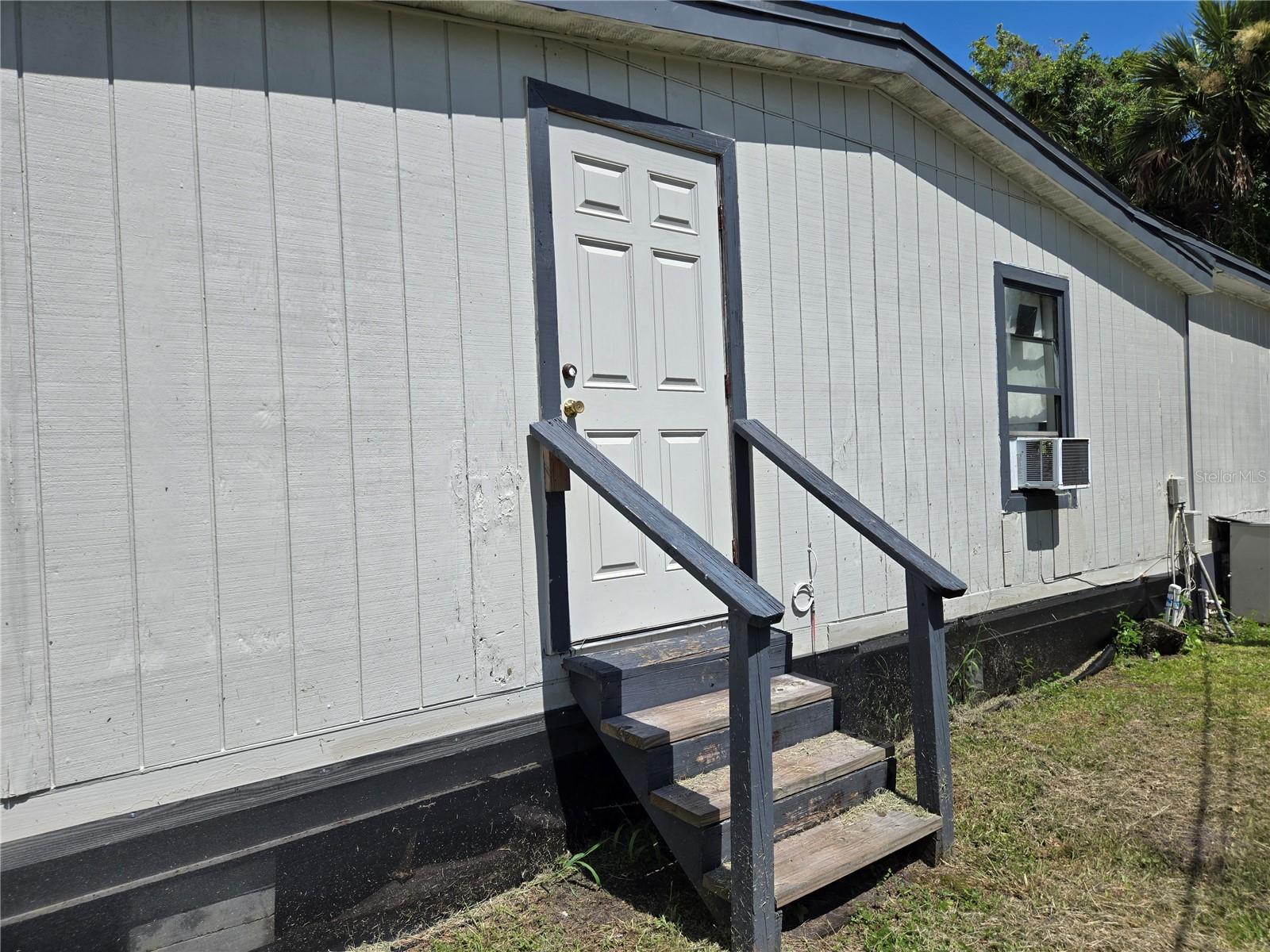 1981 N COUNTY ROAD 426