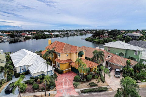 Photo of 852 Symphony Isles Boulevard, Apollo Beach, FL 33572 (MLS # TB8552576)