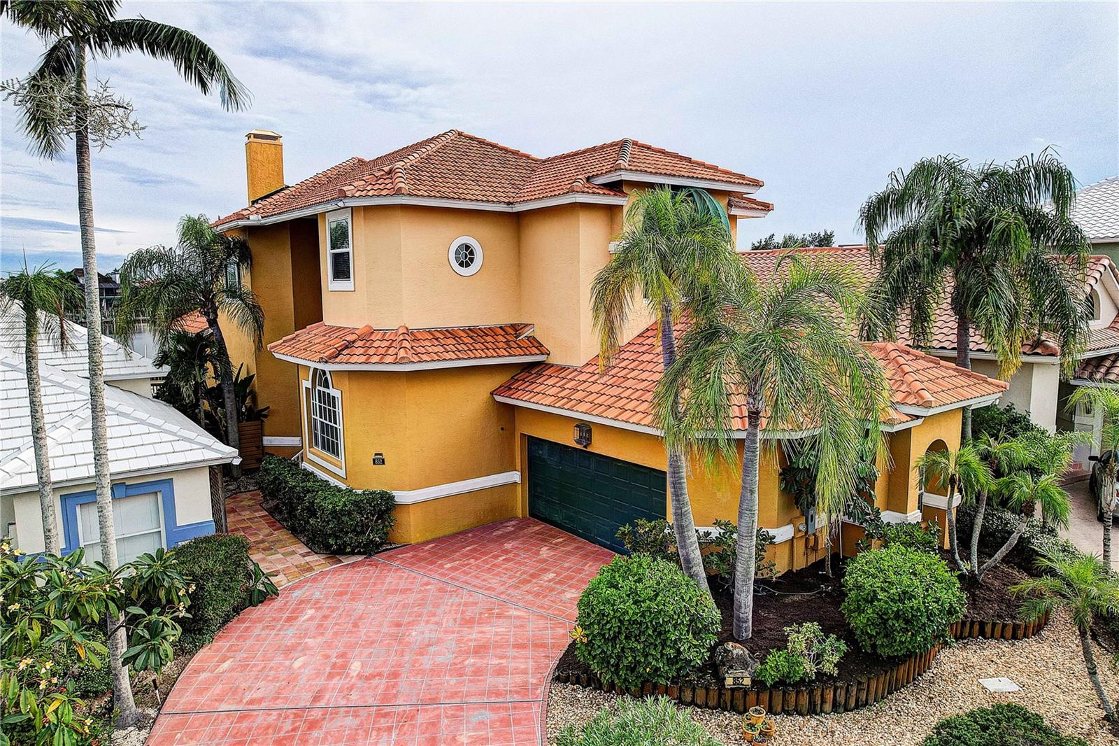 852 SYMPHONY ISLES BOULEVARD
