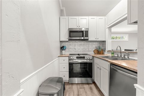 Tiny photo for 110 NE Crystal Street, Crystal River, FL 34428 (MLS # OM707346)