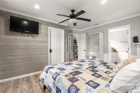 Tiny photo for 110 NE Crystal Street, Crystal River, FL 34428 (MLS # OM707346)