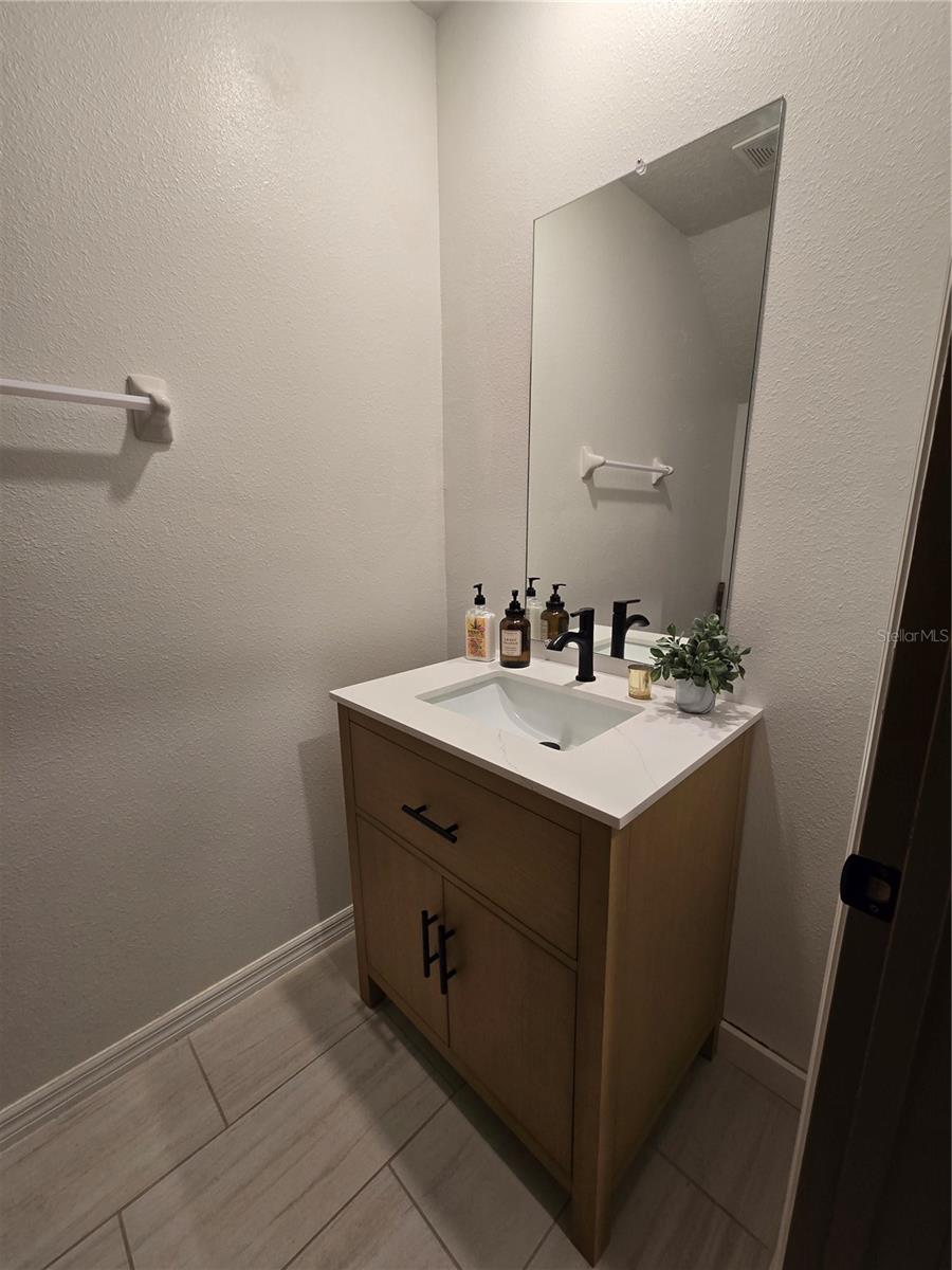 PROSPERITY LAKES - Residential Lease