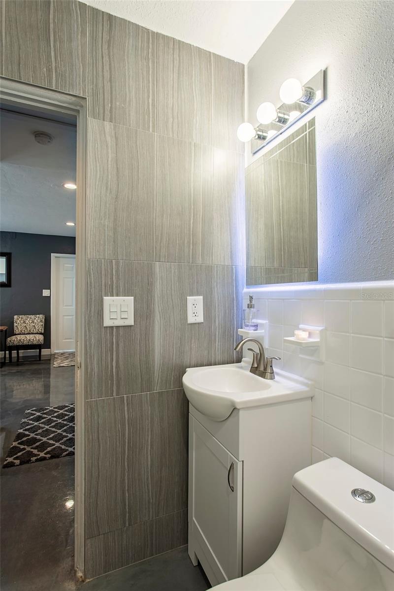 OAK GROVE SUB - Residential Lease