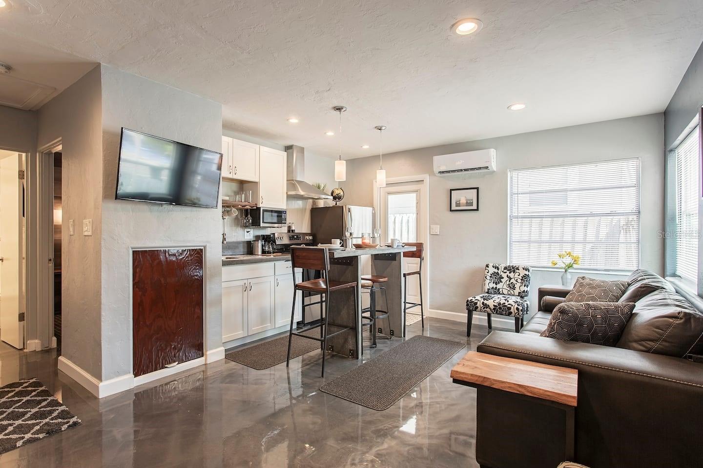 OAK GROVE SUB - Residential Lease