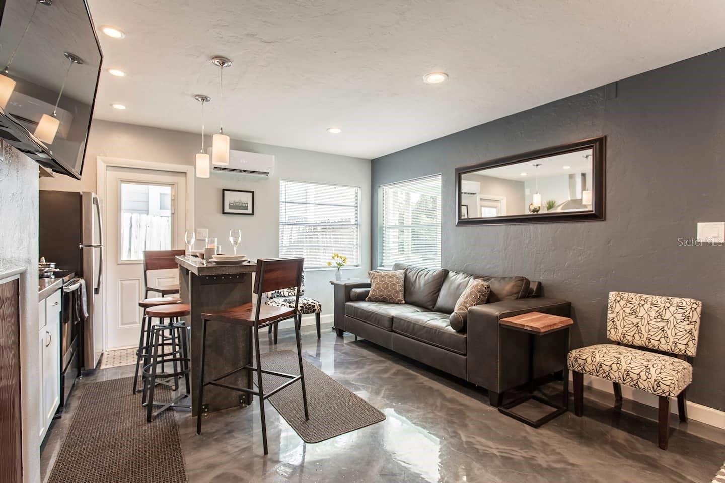 OAK GROVE SUB - Residential Lease