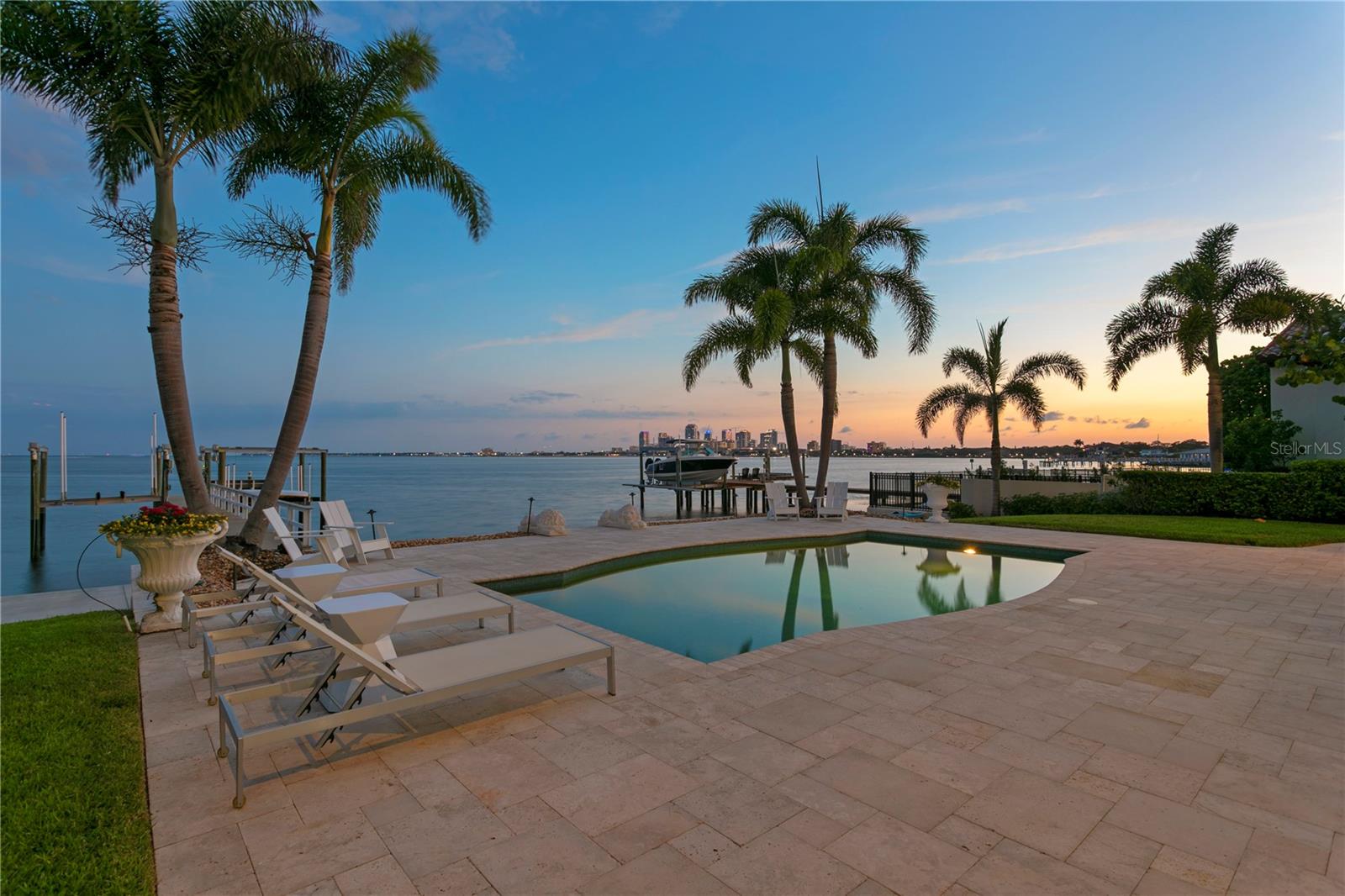 SNELL ISLE BRIGHTBAY - Residential