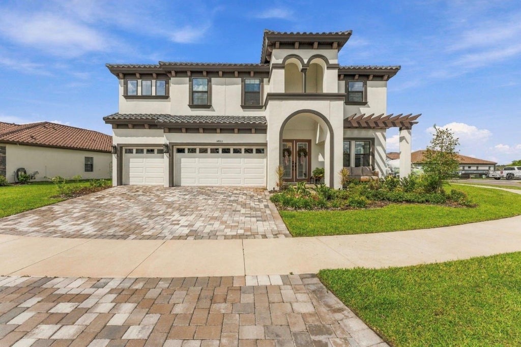 Photo of 14985 Rider Pass Drive, Lithia, FL 33547 (MLS # TB8555439)