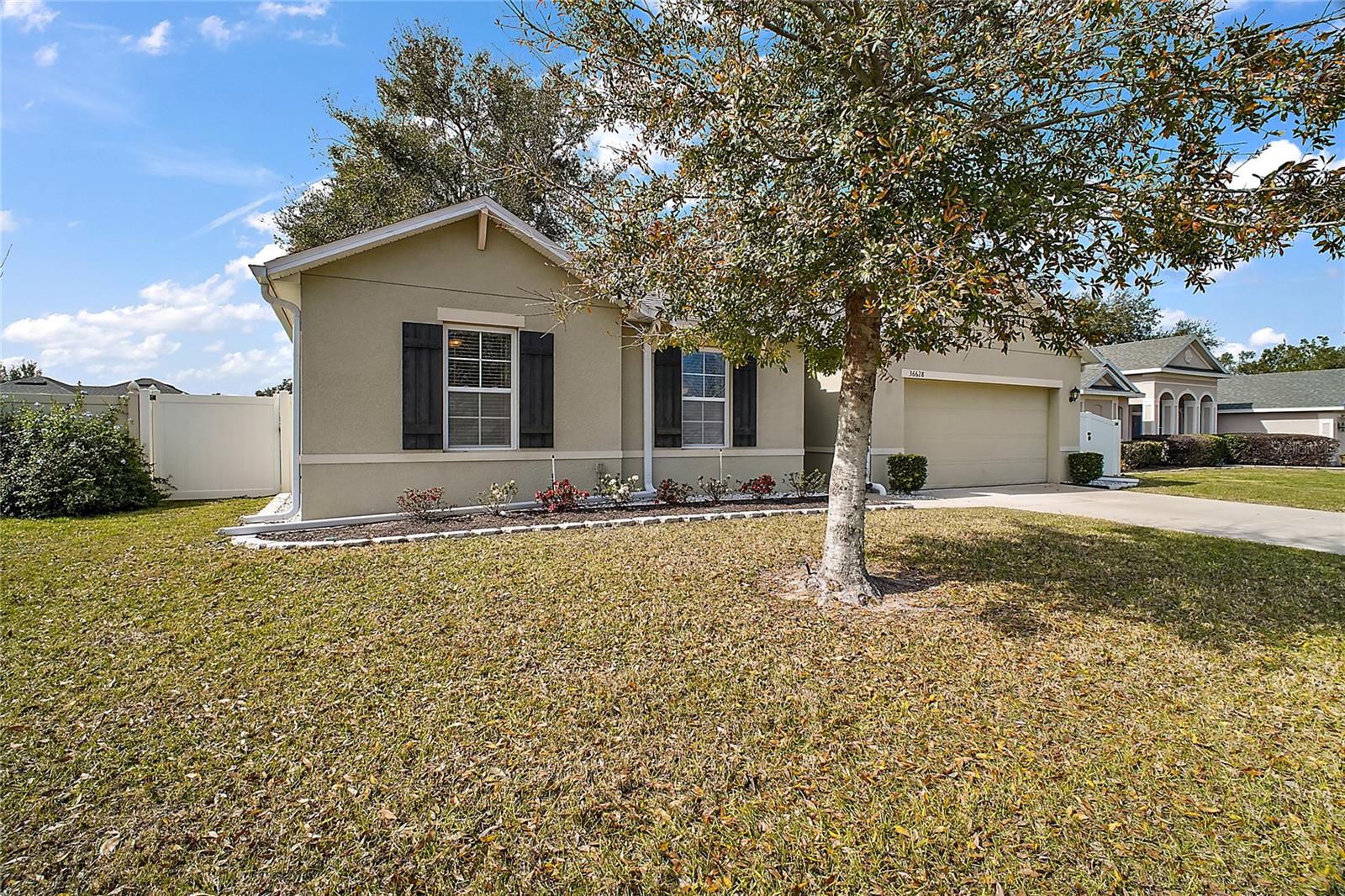 36628 GRAND ISLAND OAKS CIR