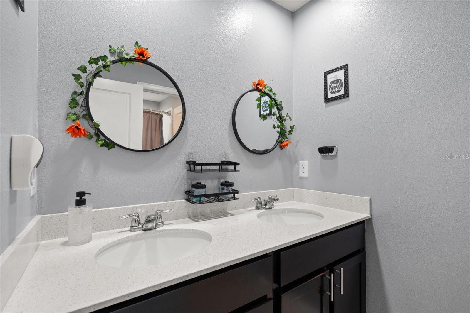 ESTATES/LK HAMMOCK - Residential