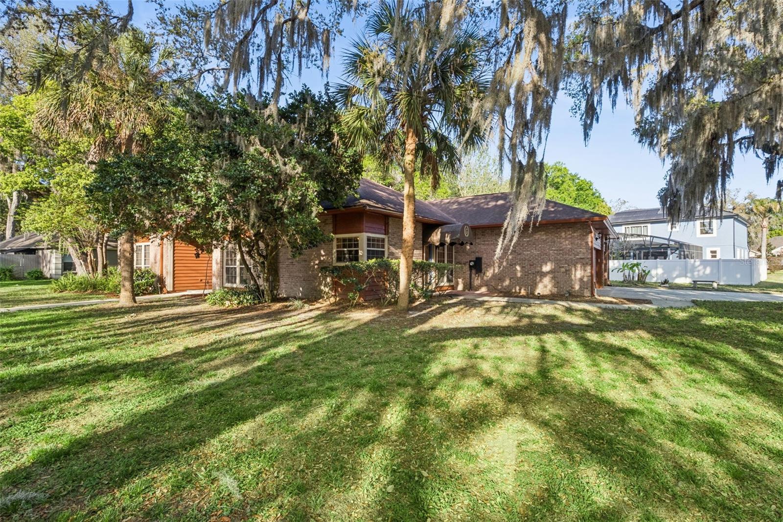 WILLA OAKS - Residential