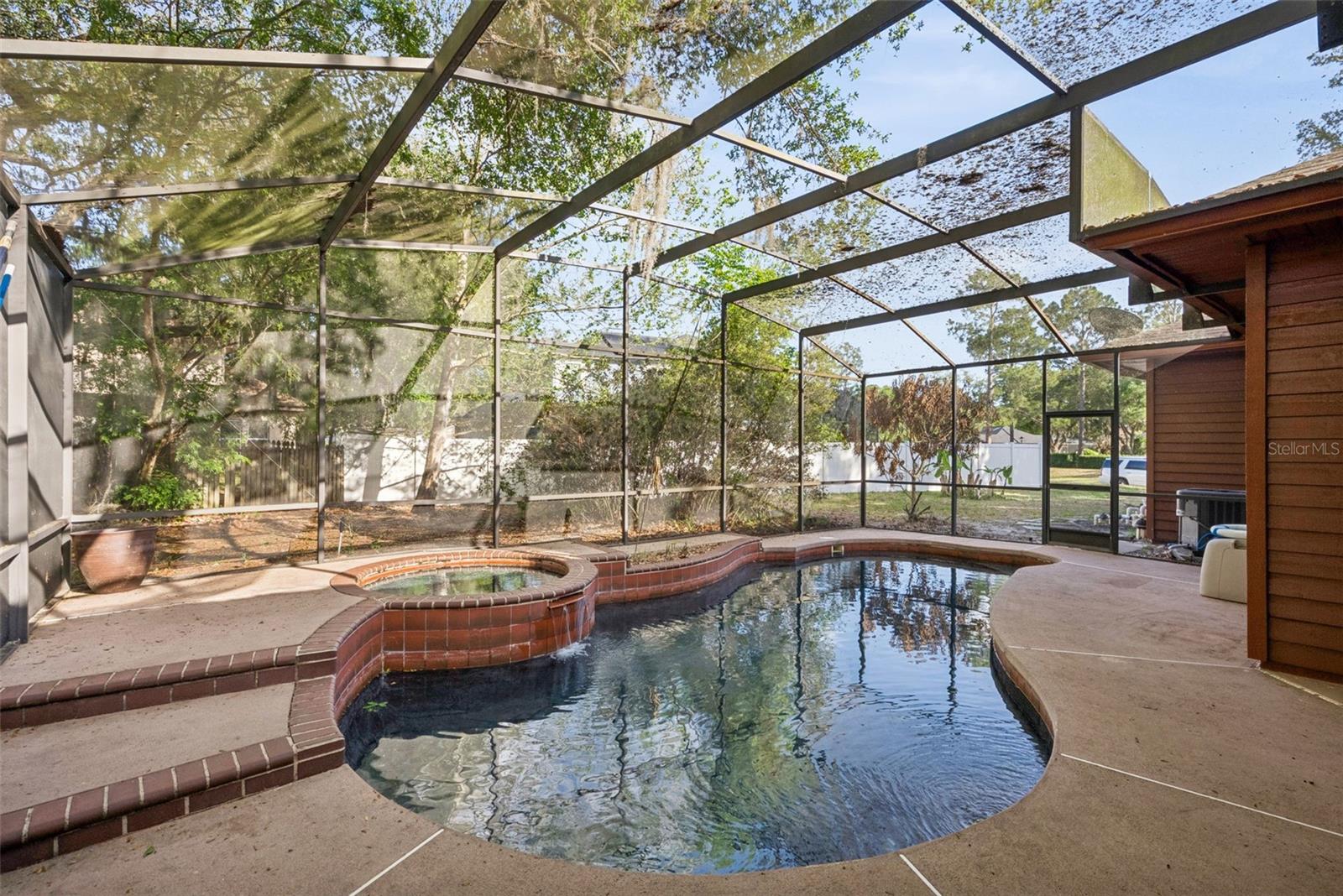 WILLA OAKS - Residential