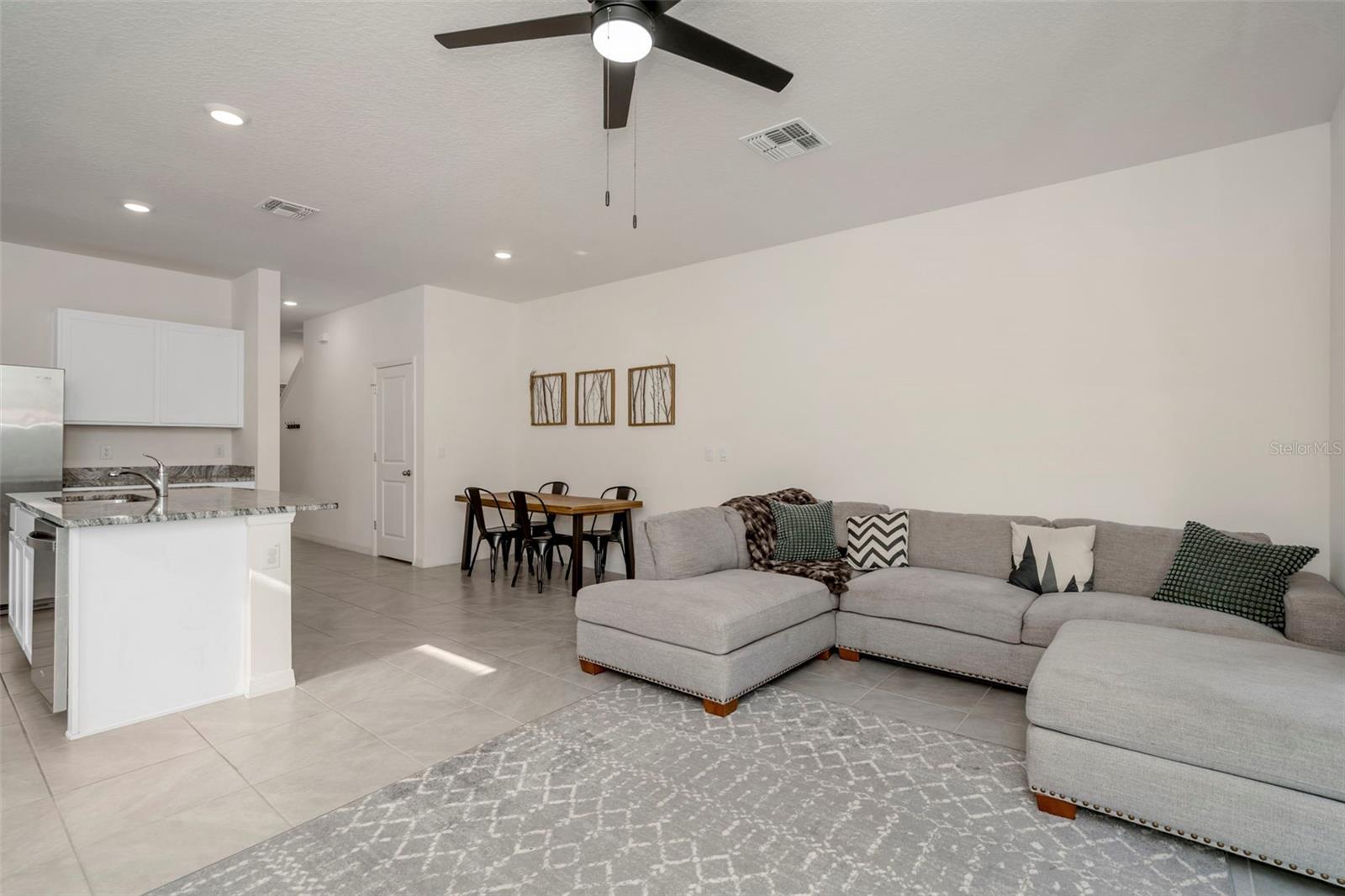 SALEM TWNHMS - Residential