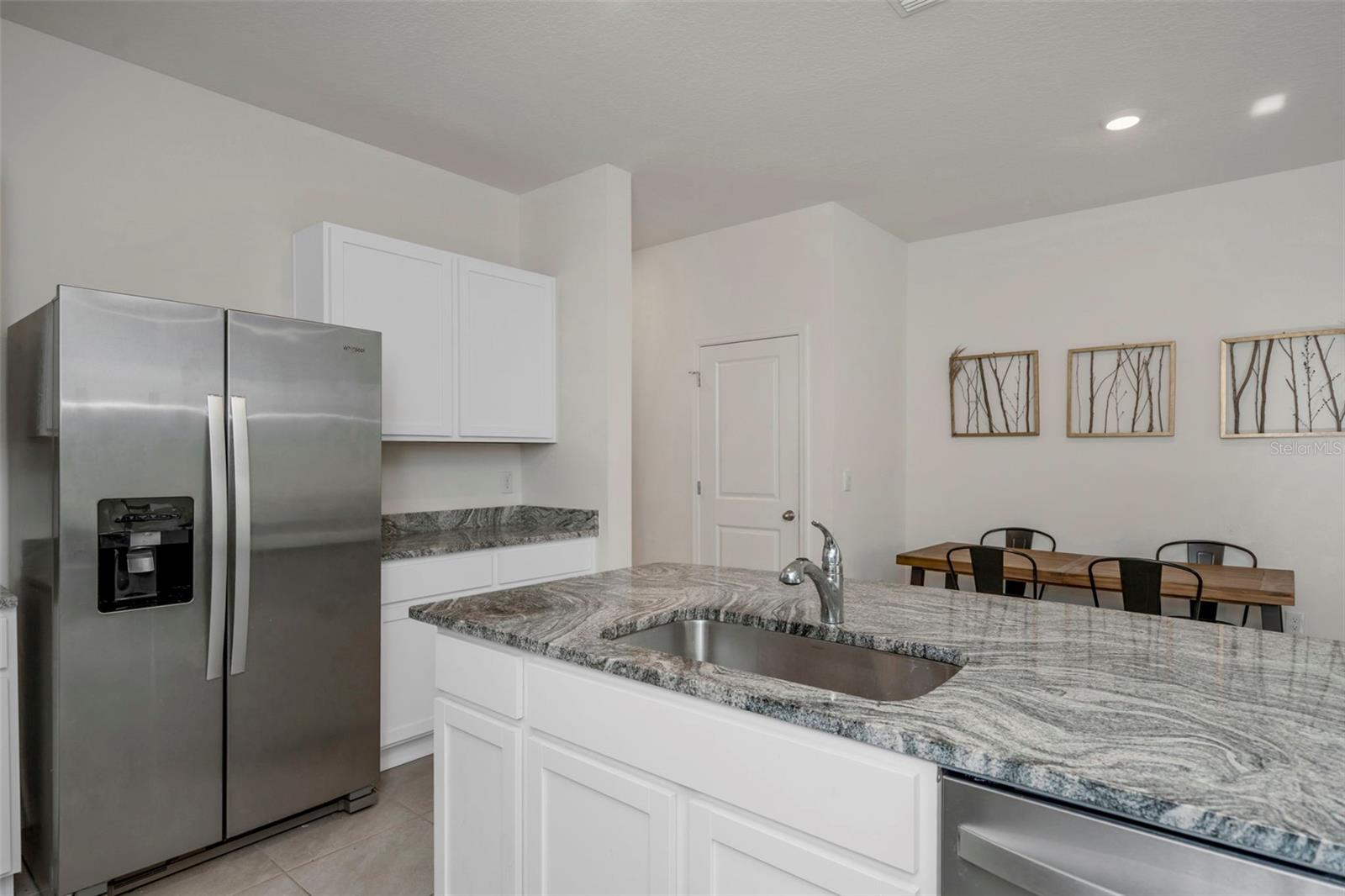 SALEM TWNHMS - Residential