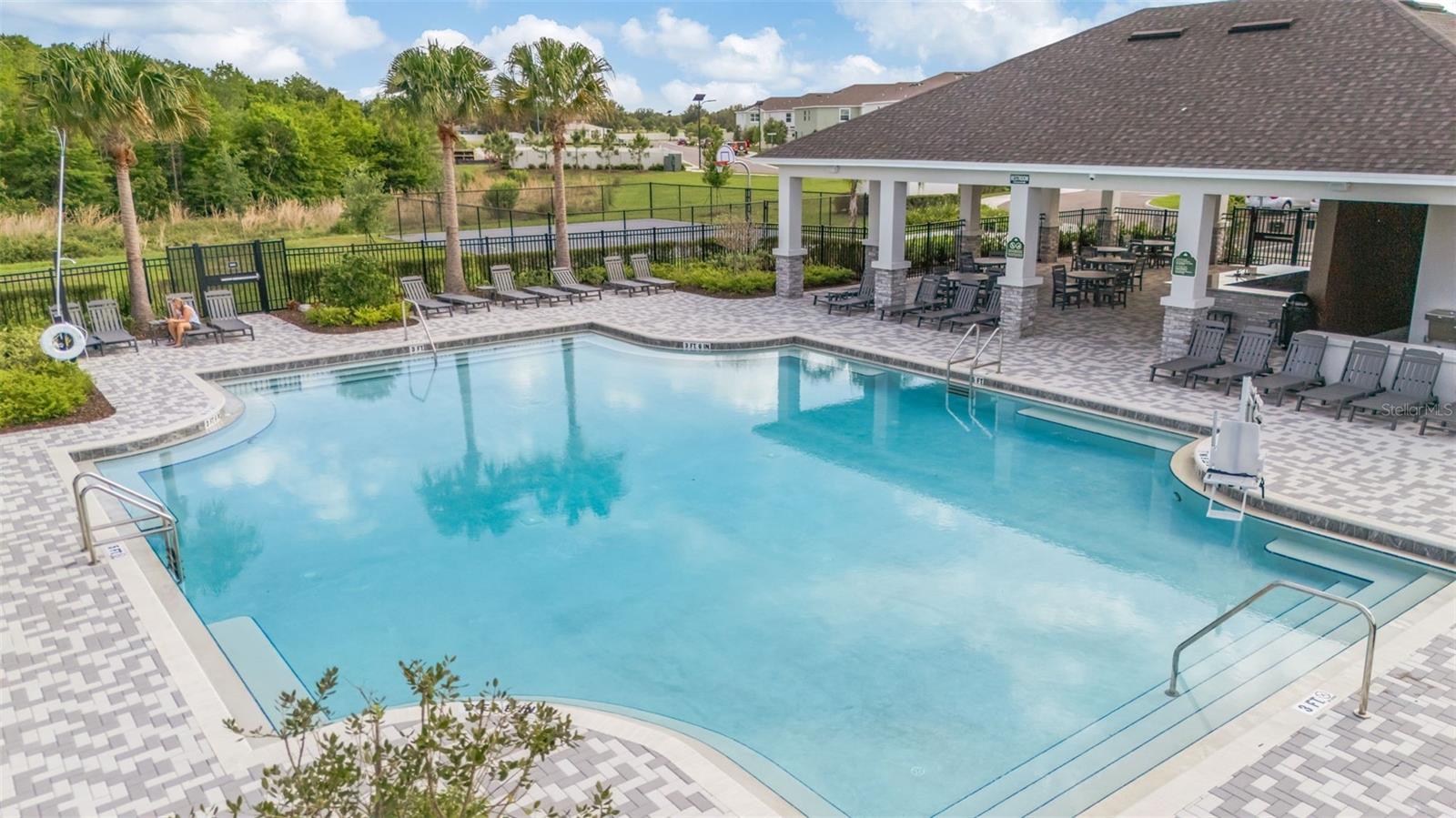 SALEM TWNHMS - Residential