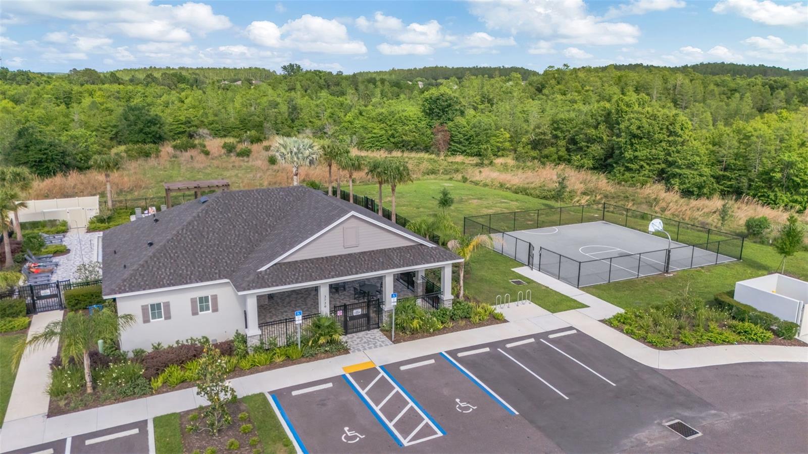 SALEM TWNHMS - Residential